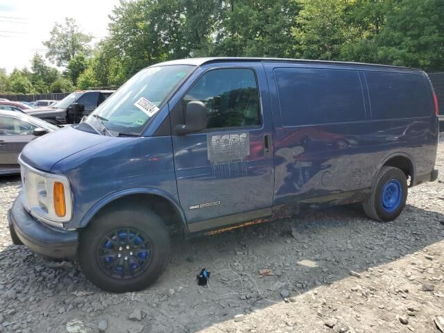 GMC Savana
