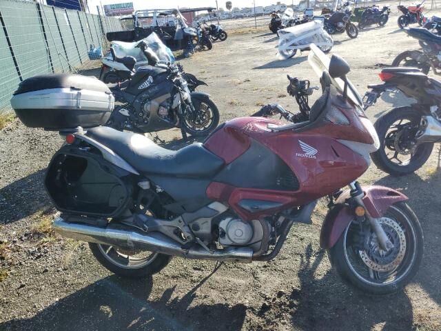 Honda NT700VA/NT700V