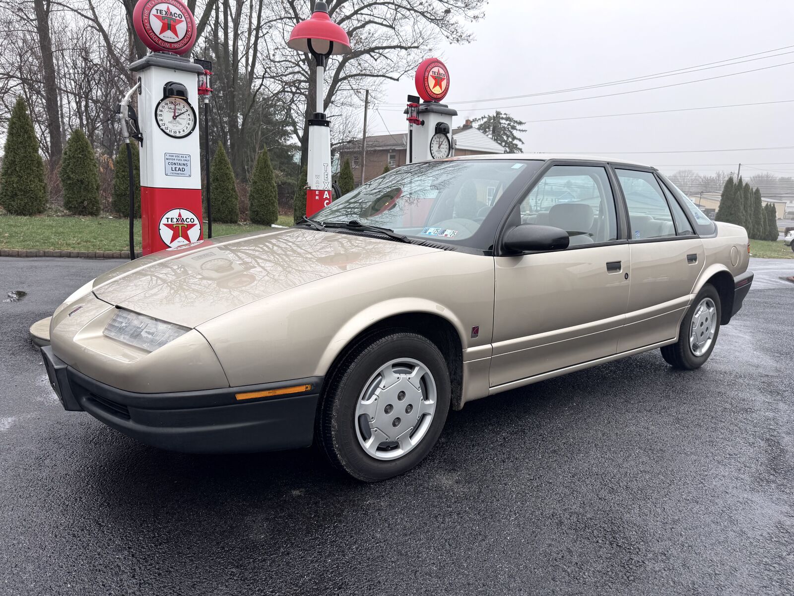 Saturn SL1