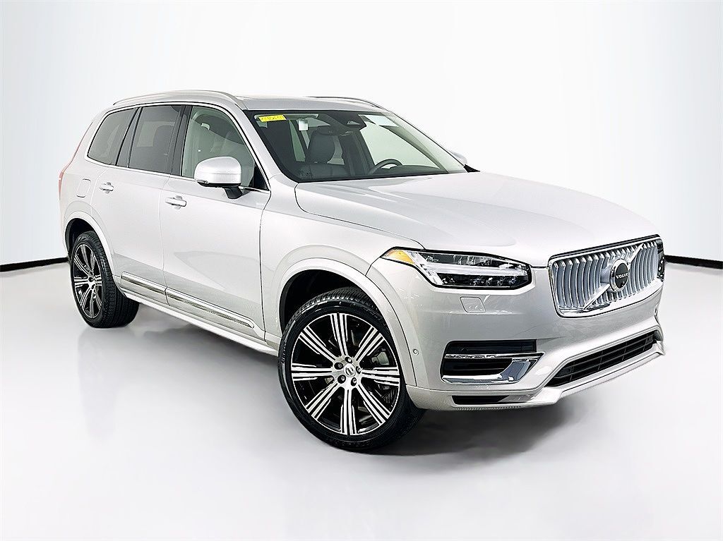 2025 VOLVO XC90