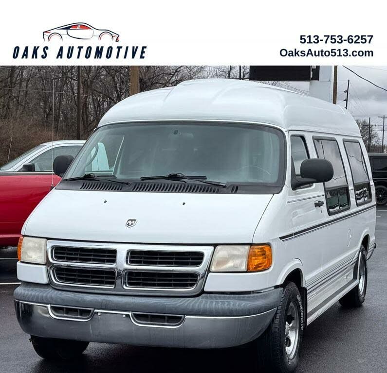 Dodge Ram Van