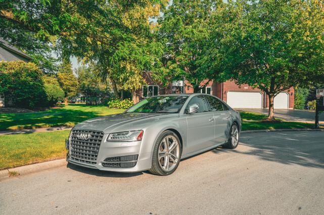 Audi S8