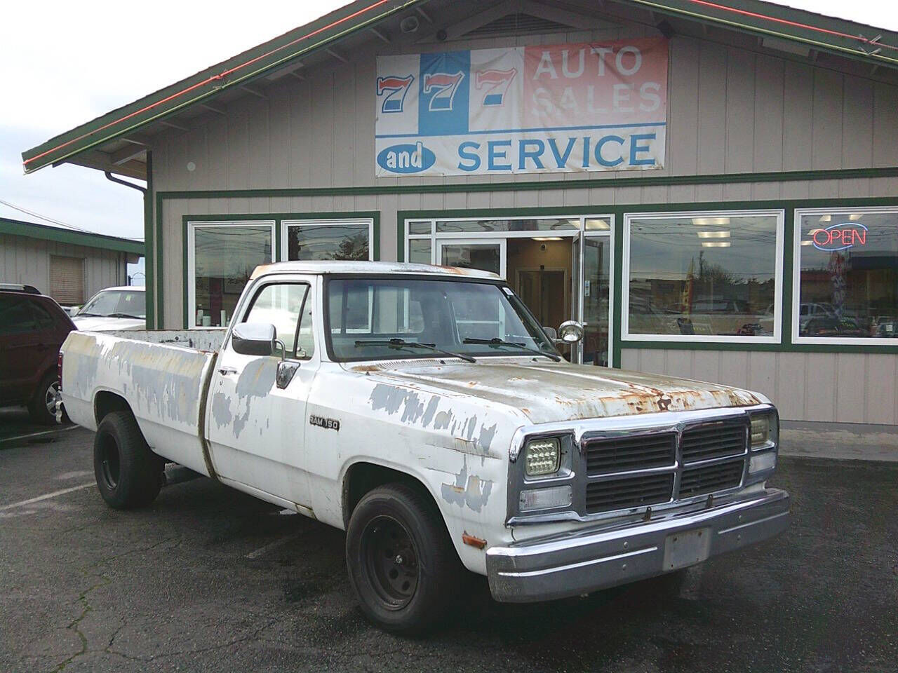 Dodge D-Series