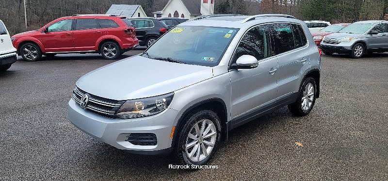 2017 VOLKSWAGEN Tiguan
