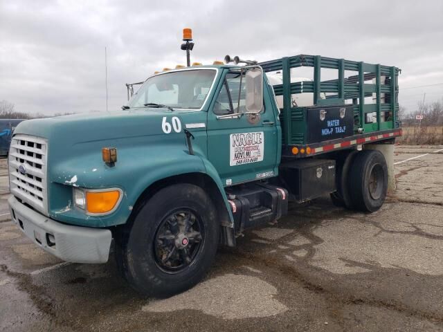 Ford F-800