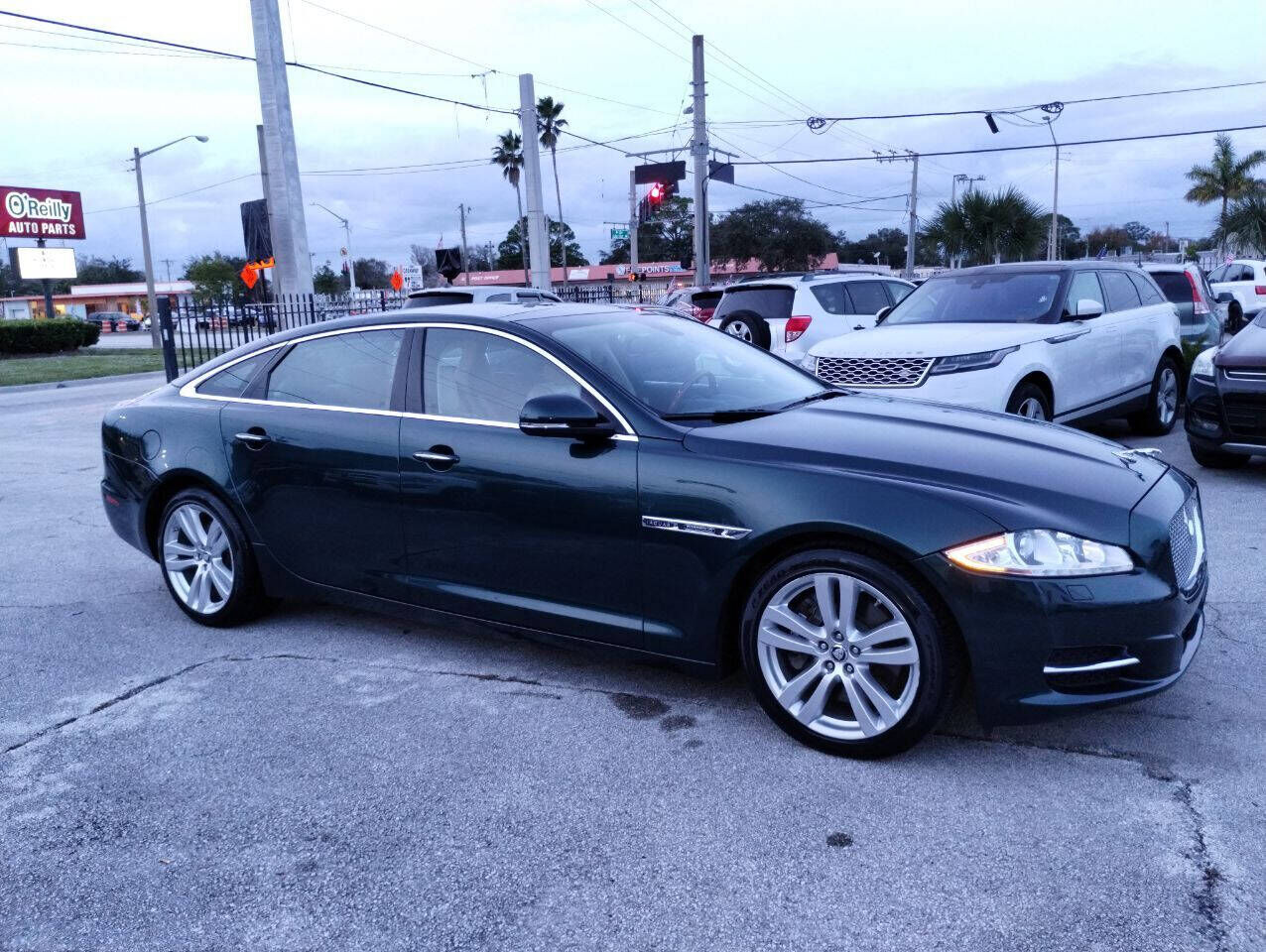 Jaguar XJ