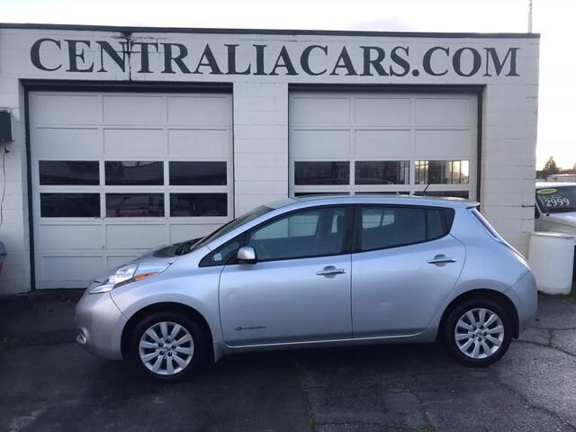 2013 NISSAN Leaf