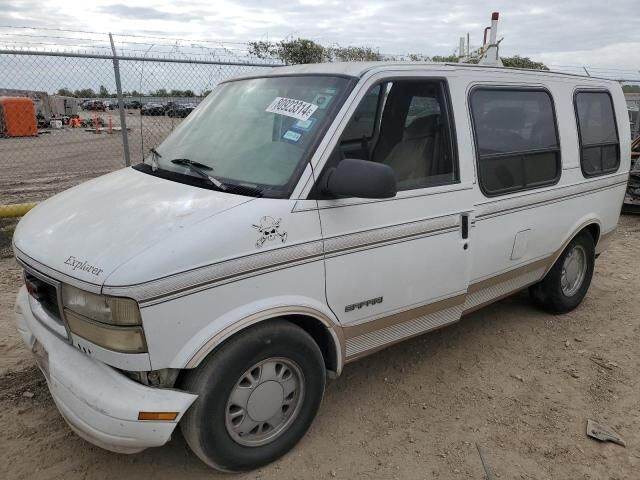 GMC Safari