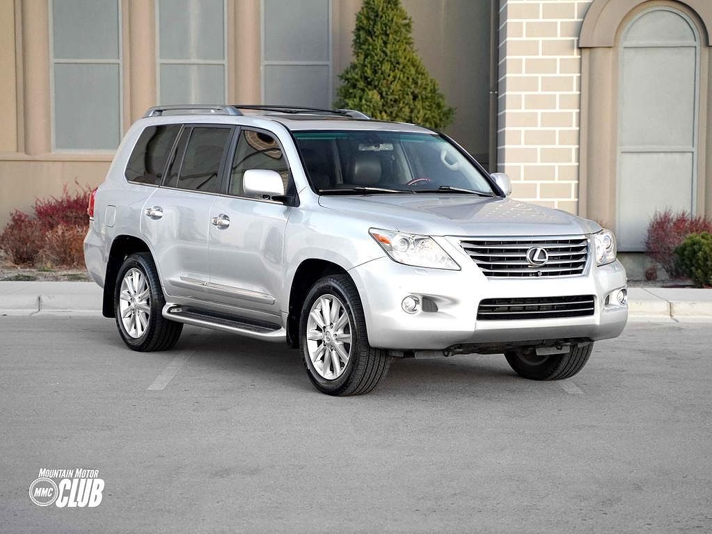 Lexus LX