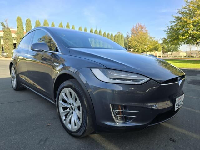 2019 TESLA Model X