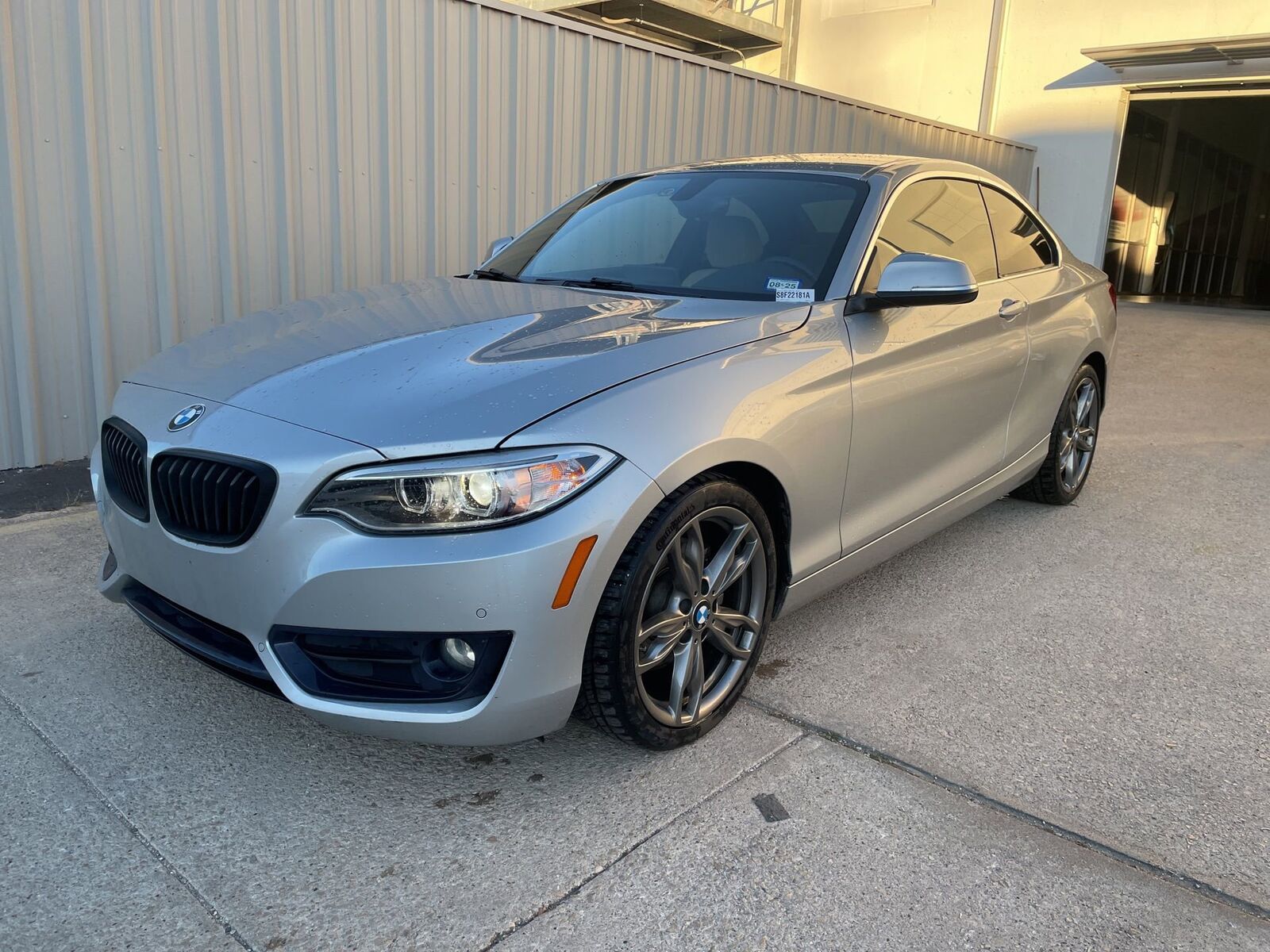 BMW 230i