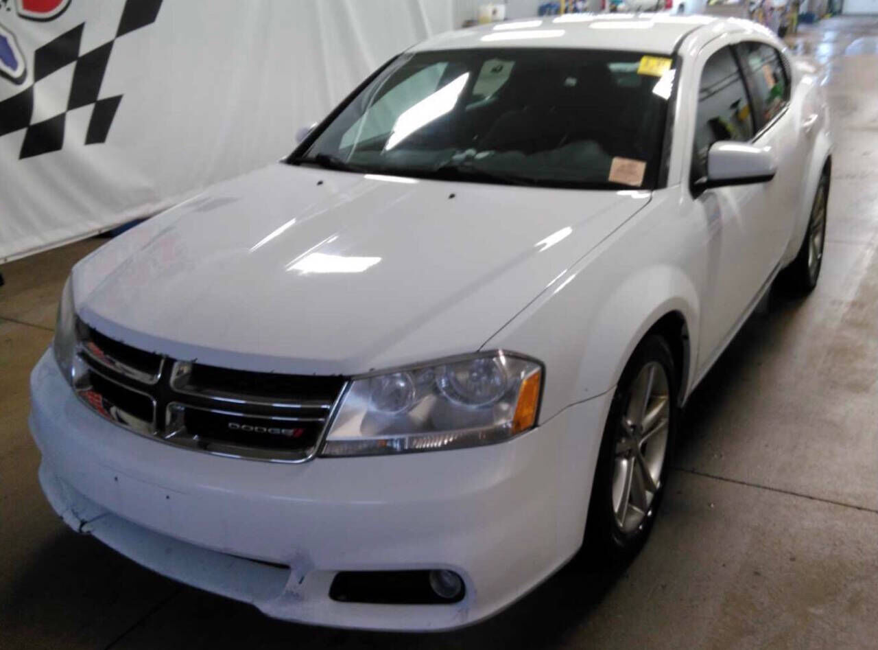 2012 DODGE Avenger