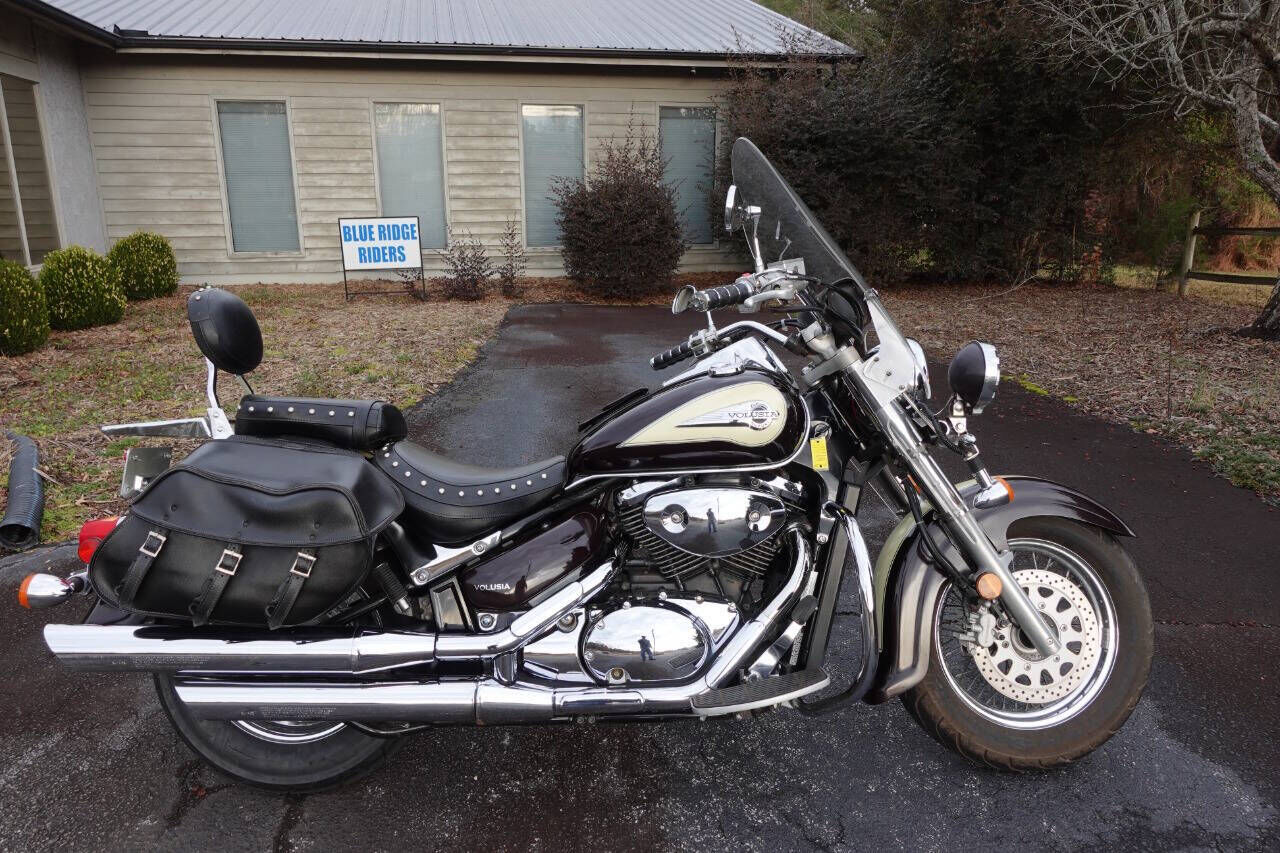 Suzuki VL800K