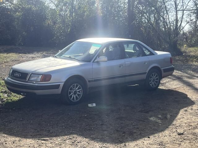 Audi 100