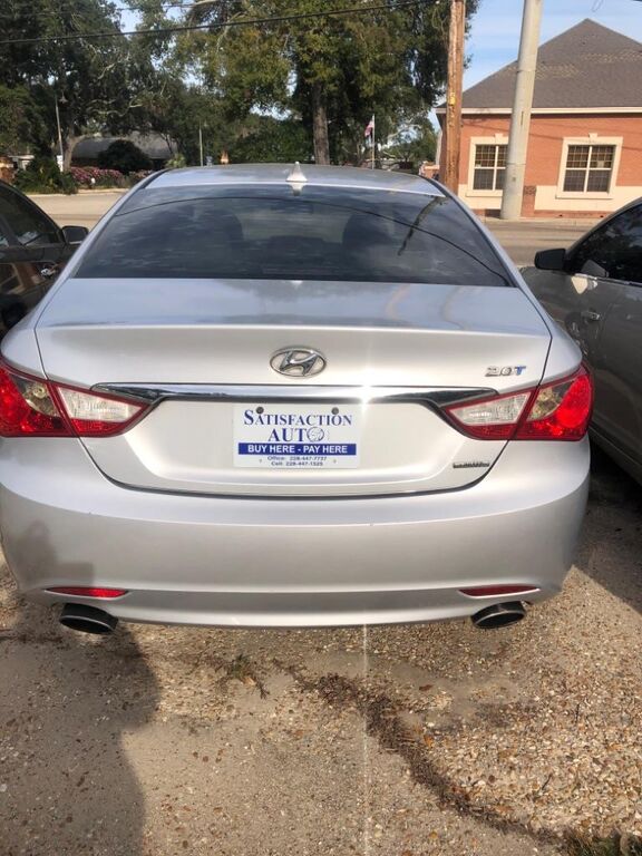 2011 HYUNDAI Sonata