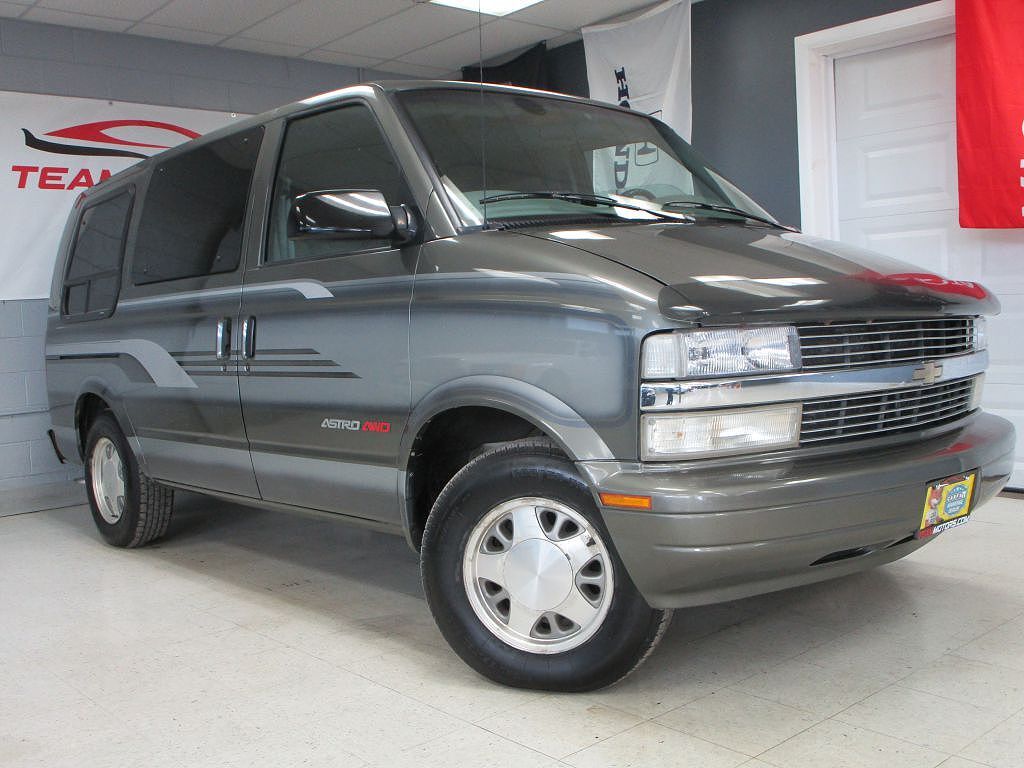Chevrolet Astro Van