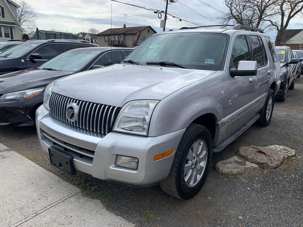 Mercury Mountaineer