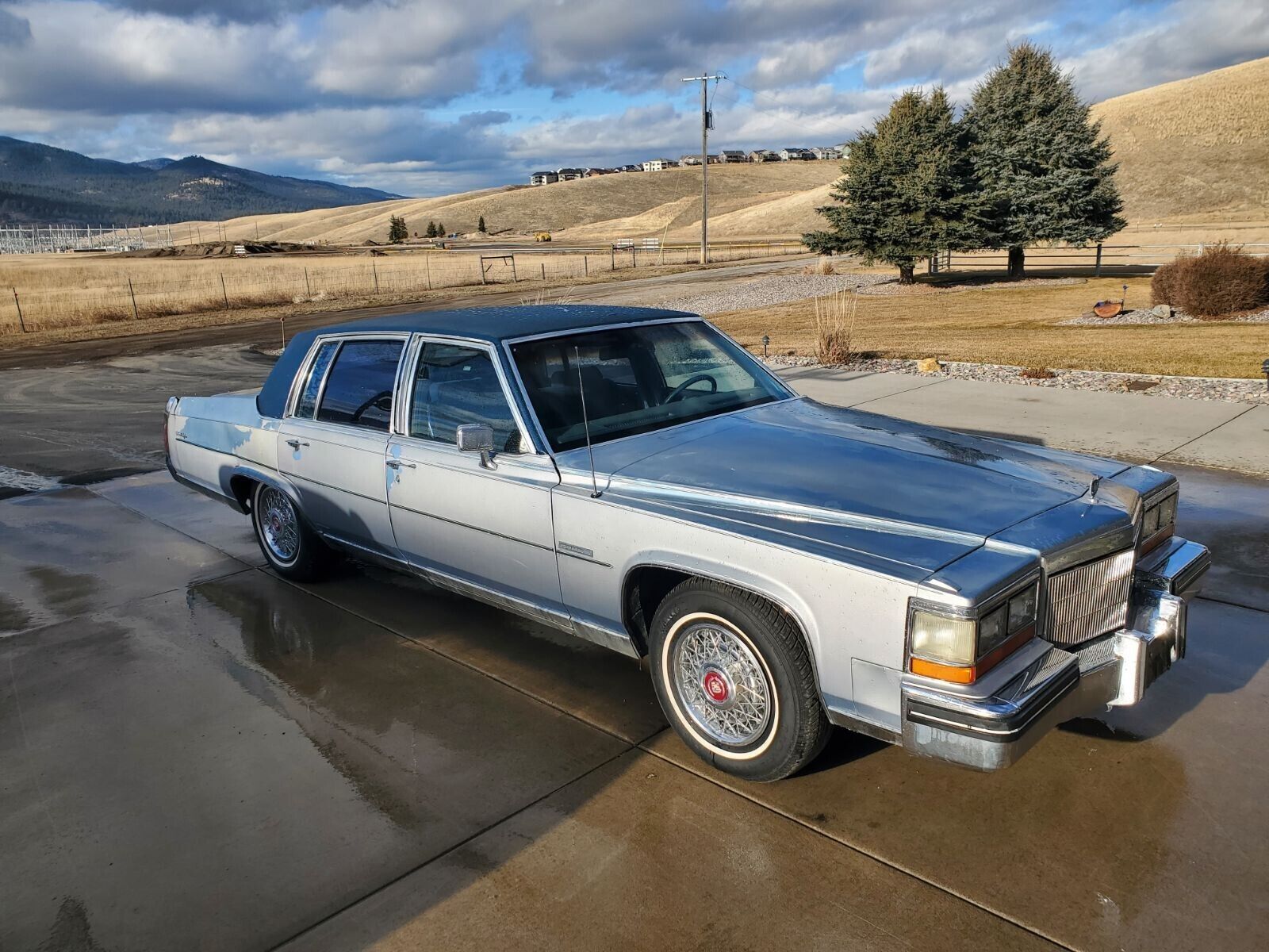 CADILLAC