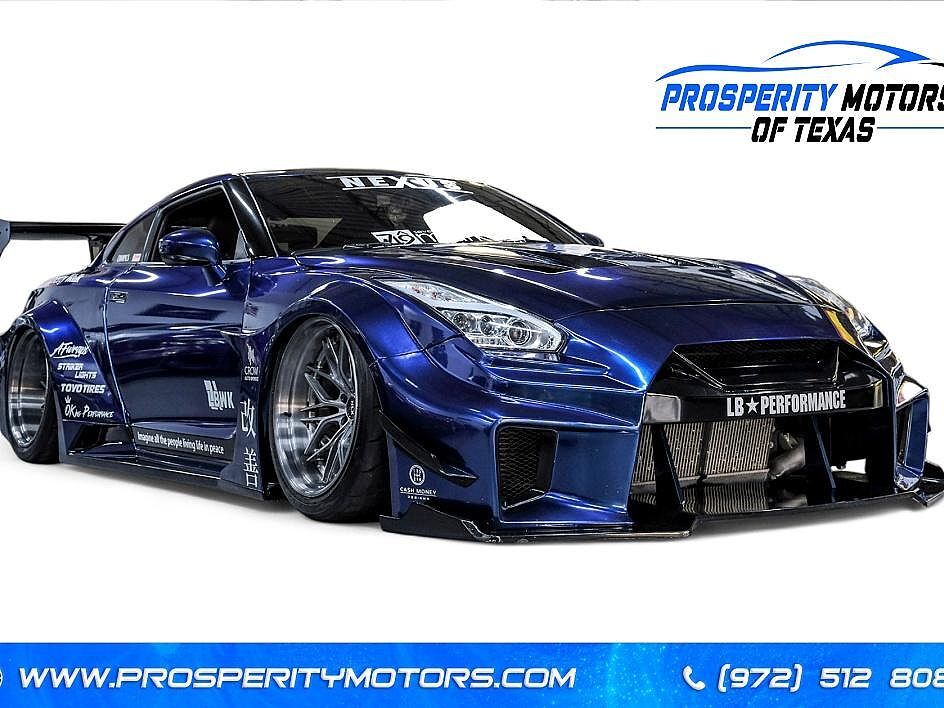 Nissan GT-R