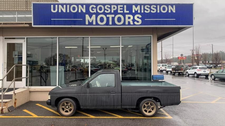 Nissan Pickup