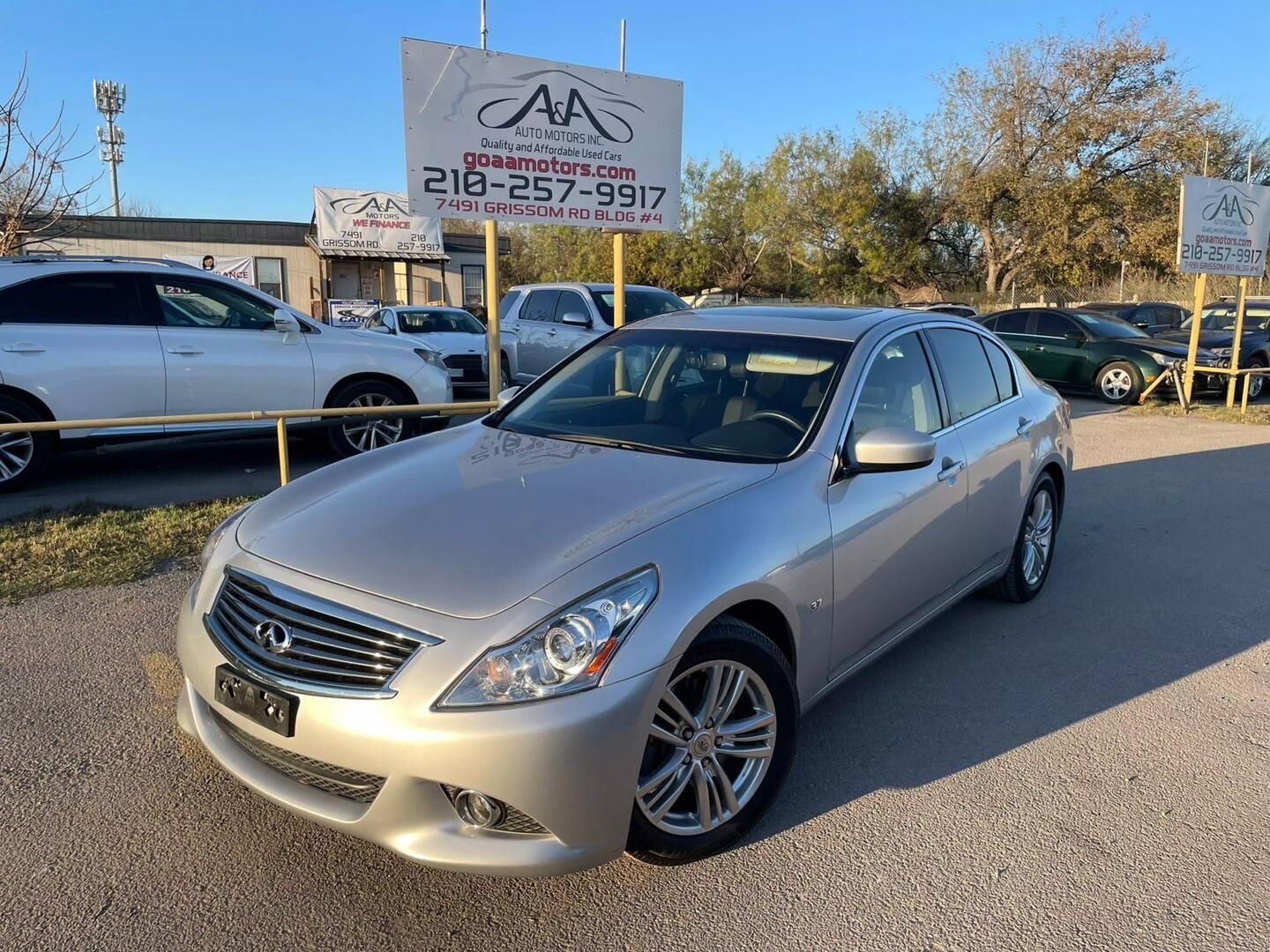 Infiniti Q40