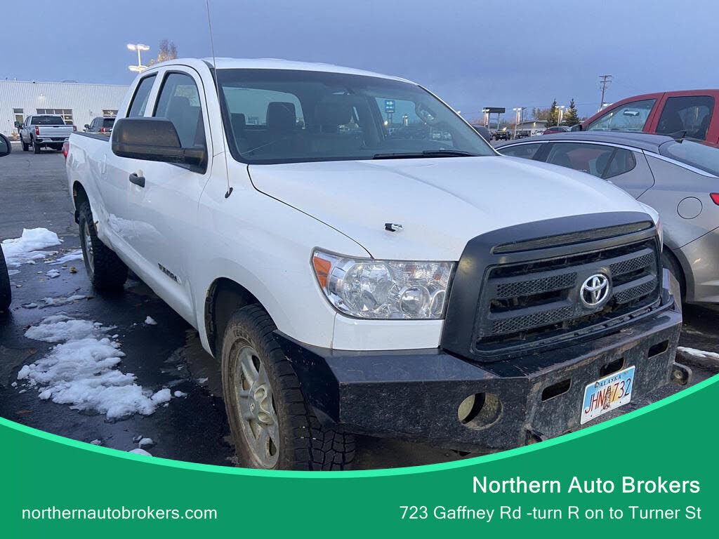 2011 TOYOTA Tundra