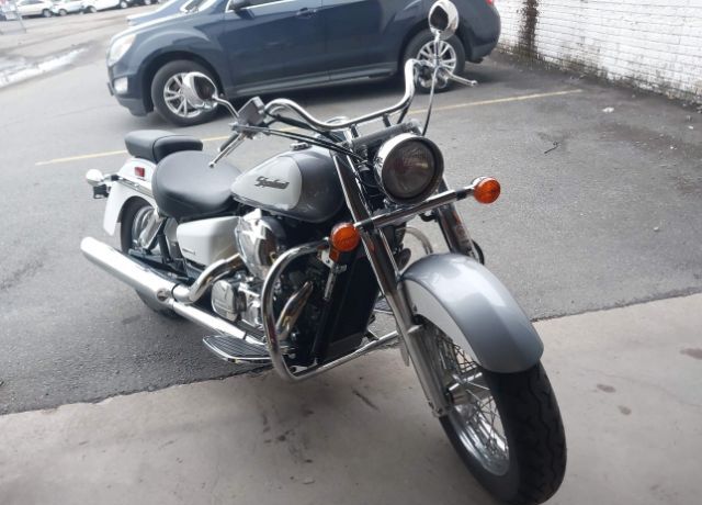 Honda VT750 (Shadow Aero)