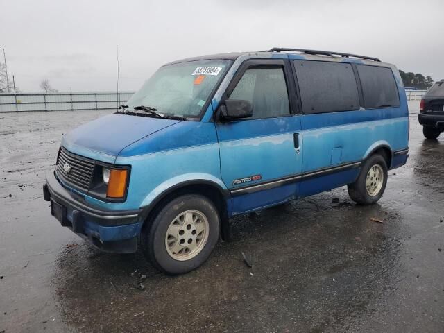 Chevrolet Astro Van