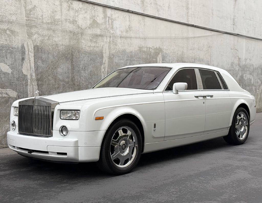 ROLLS-ROYCE