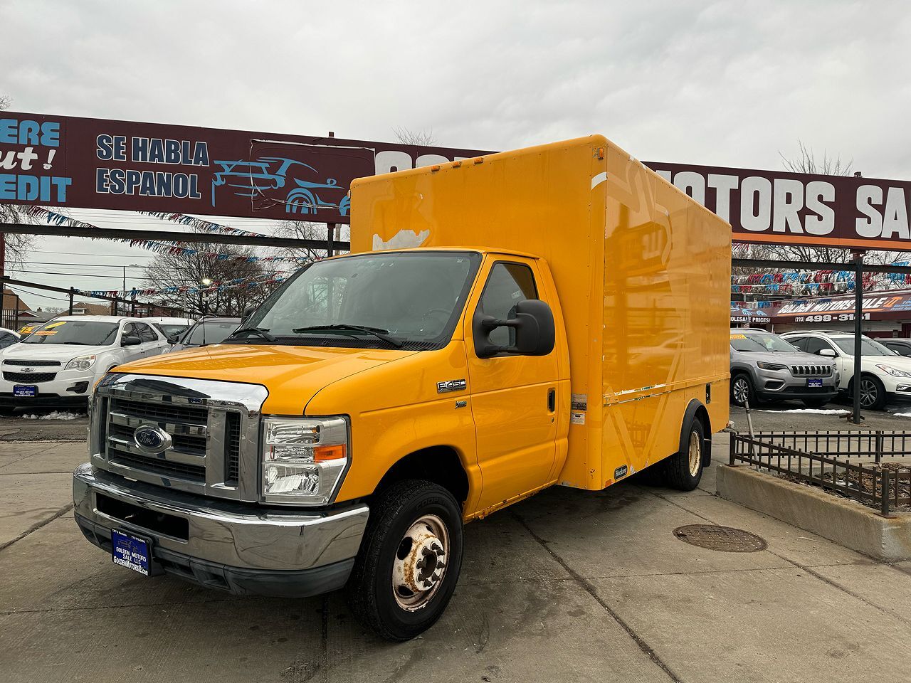 2011 FORD E-450