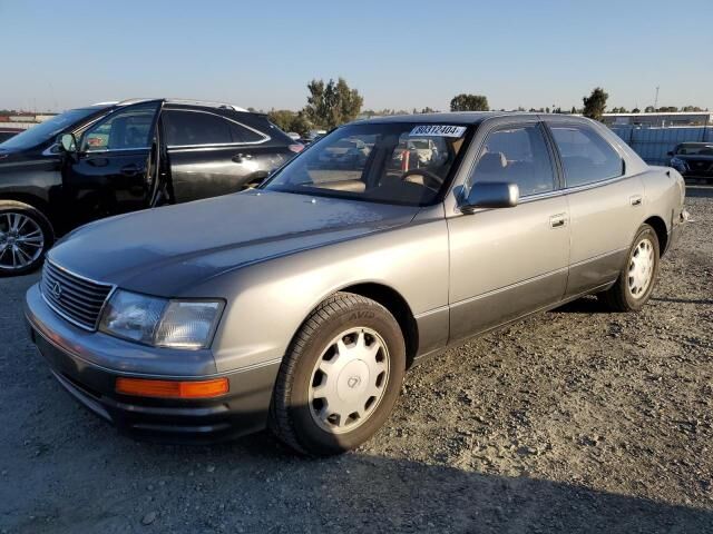 Lexus LS