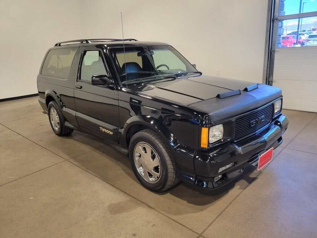 GMC Typhoon