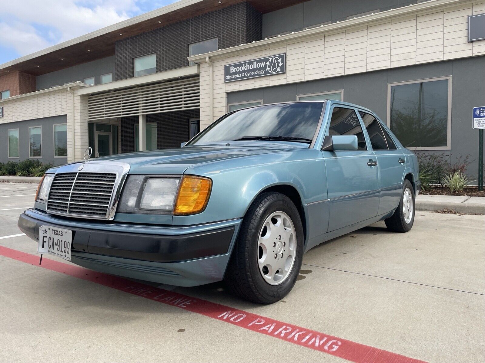Mercedes-Benz 300