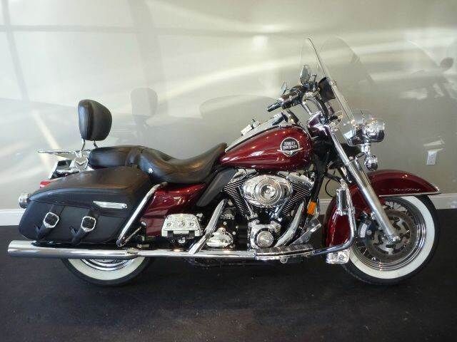 2008 HARLEY DAVIDSON FLHRC / Road King Classic