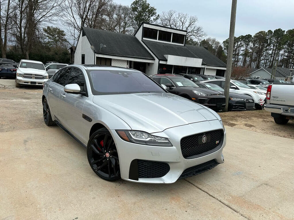 Jaguar XF