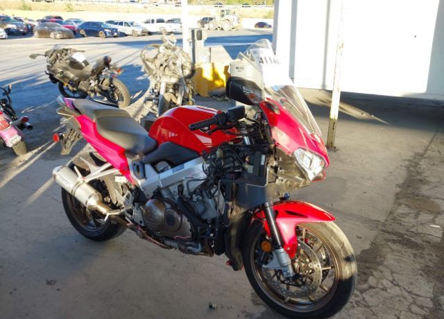 Honda VFR800F (INTERCEPTOR)