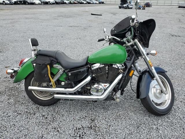 Honda VT1100C2 (SHADOW SABRE)