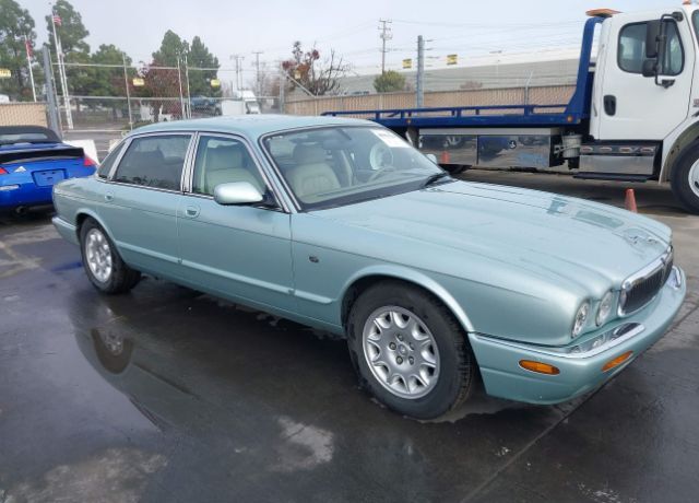 Jaguar XJ8