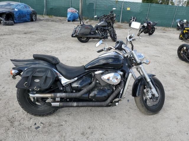 Suzuki VZ800