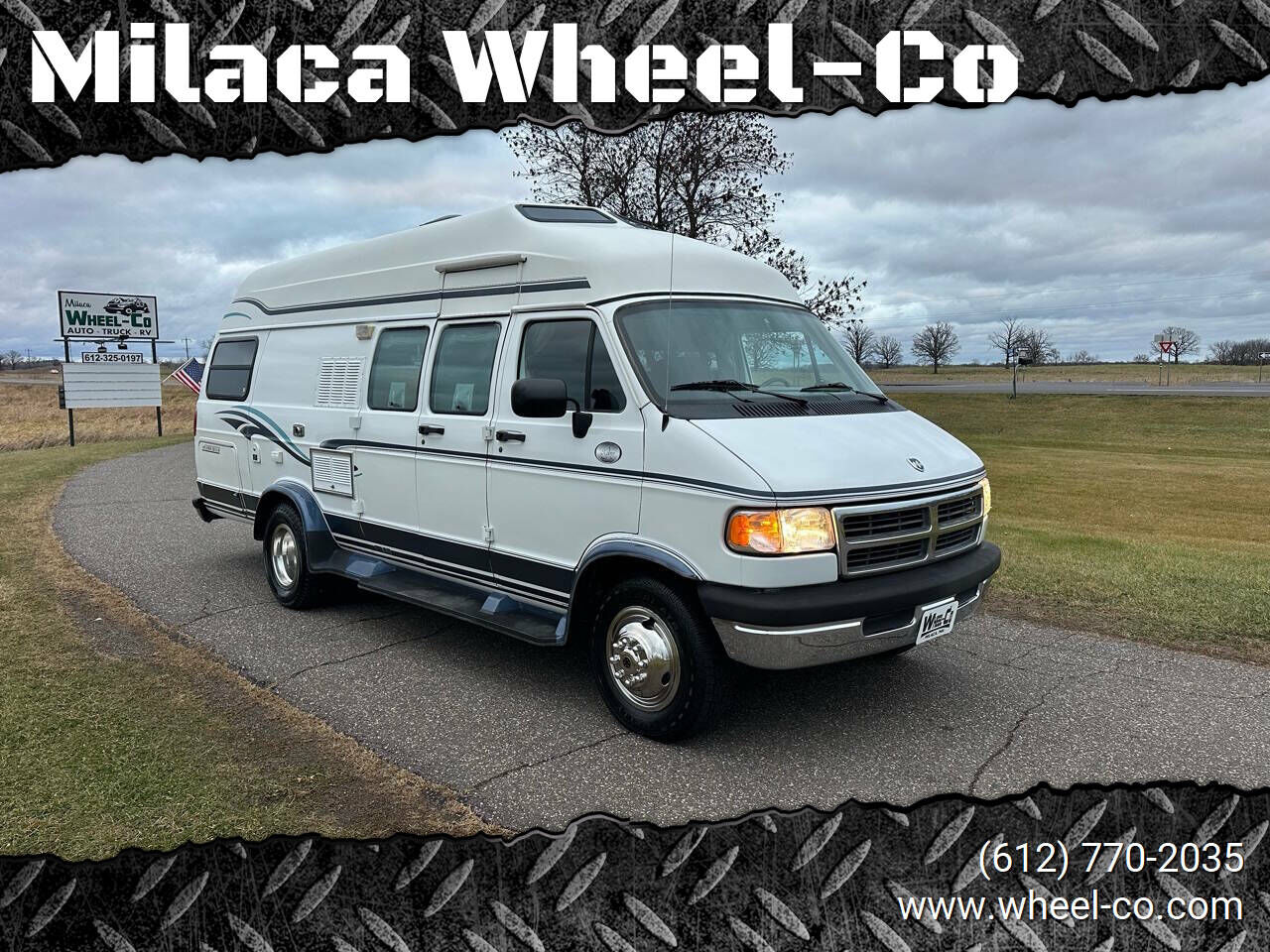 Dodge Ram Van