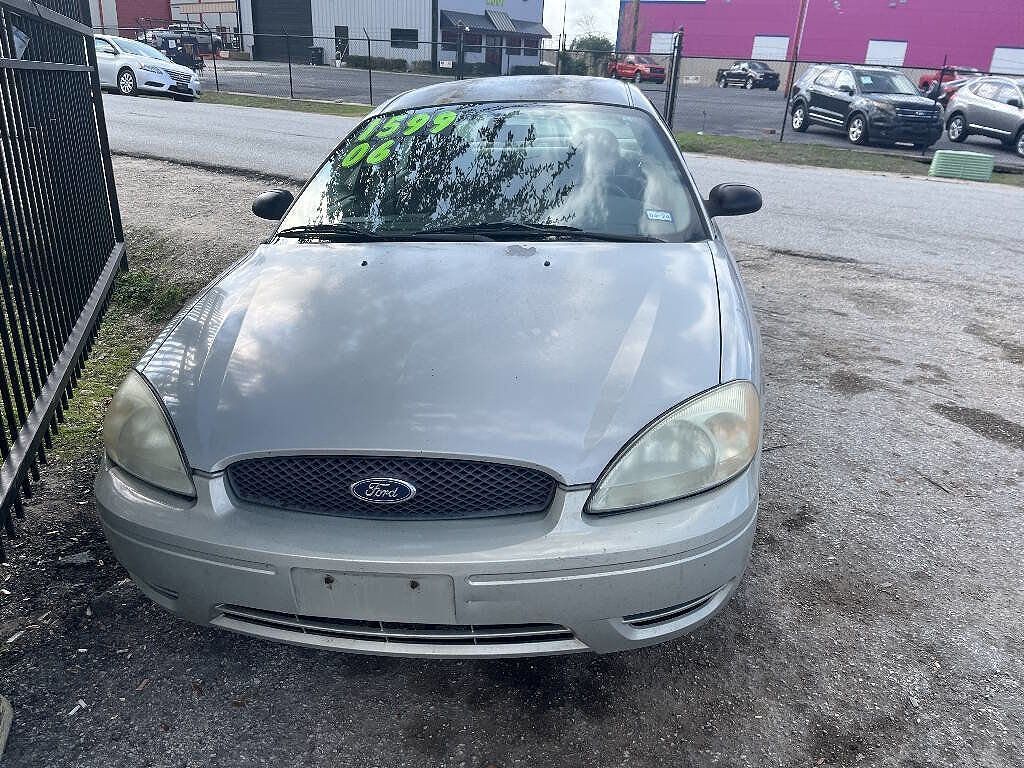 2006 FORD Taurus