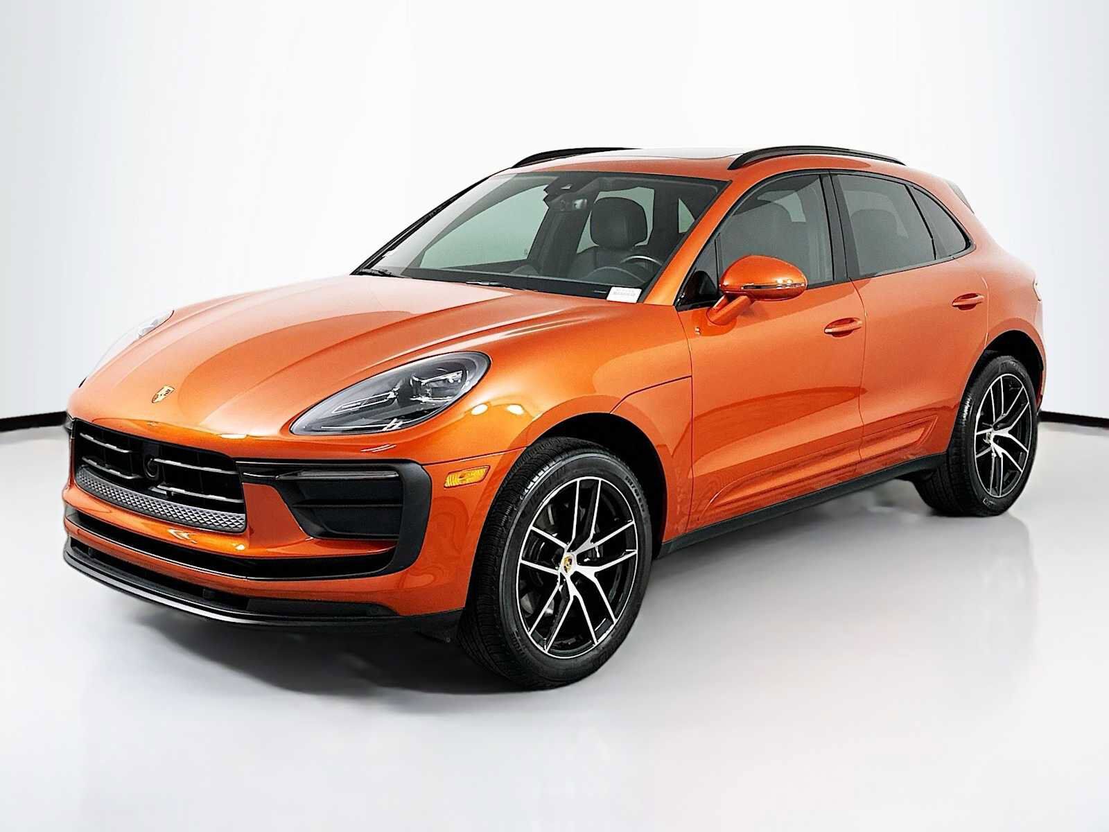 2024 PORSCHE Macan