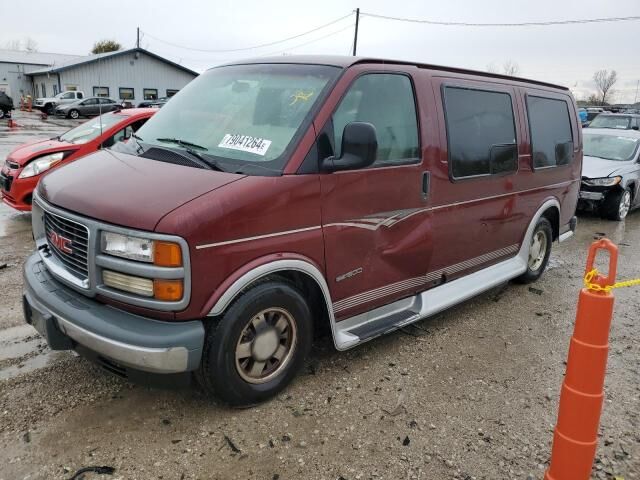 GMC Savana