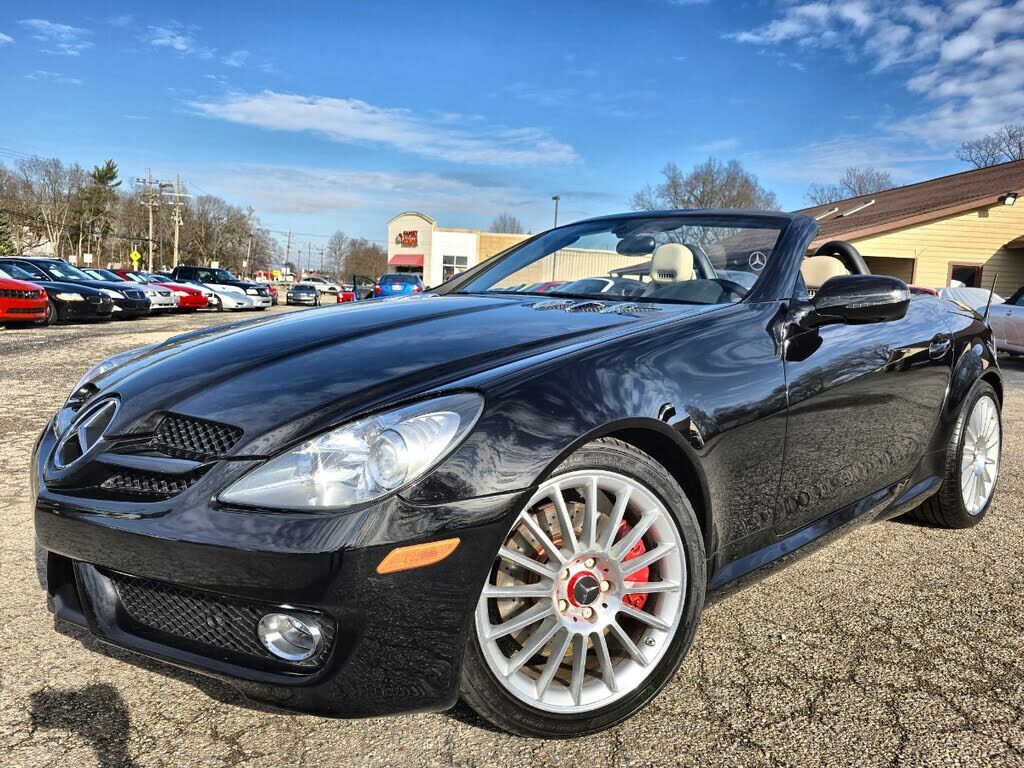 2011 MERCEDES-BENZ SLK-Class