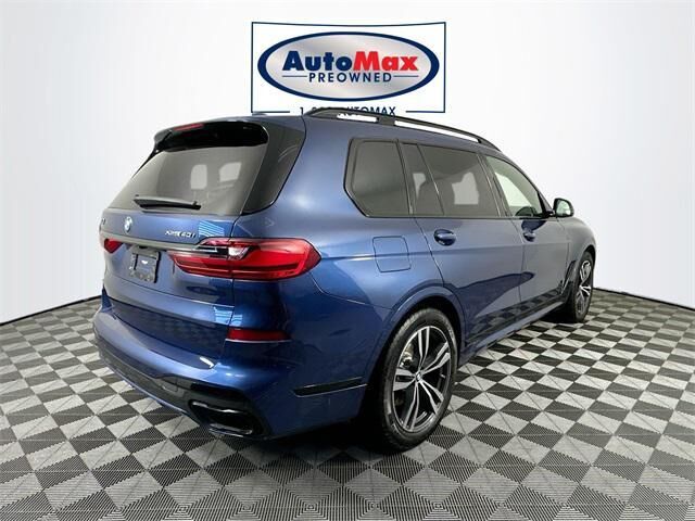 2022 BMW X7