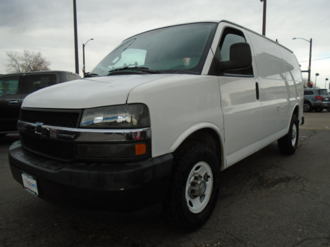 2020 CHEVROLET Express