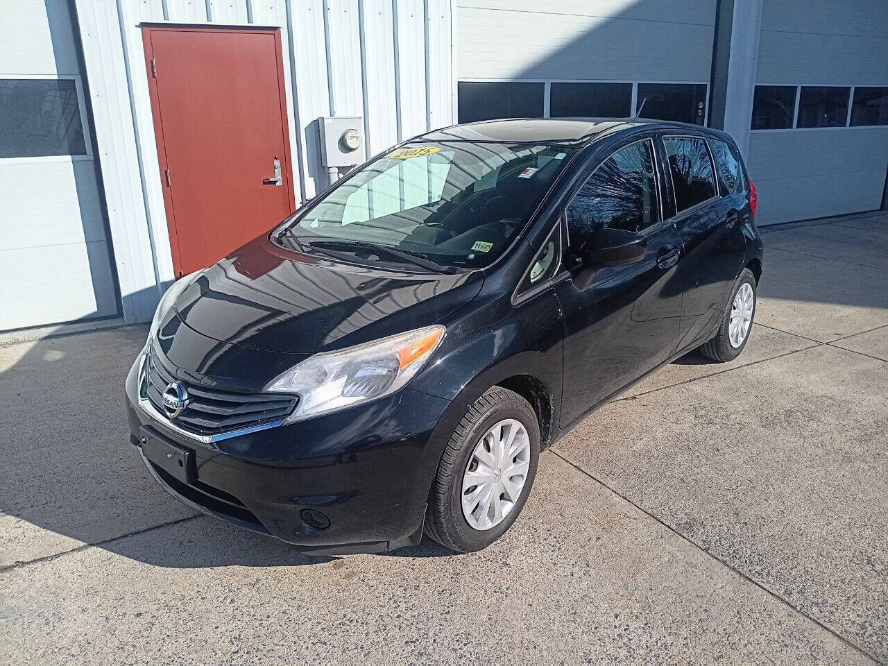 2015 NISSAN Versa