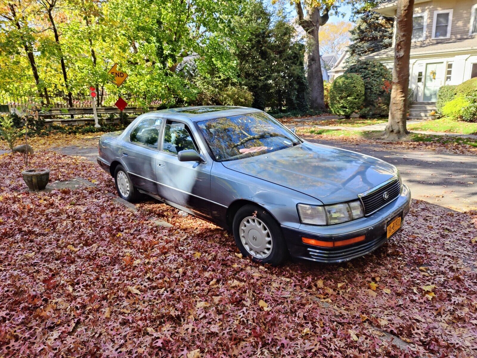 Lexus LS