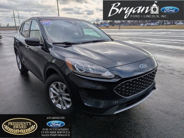 2022 FORD Escape