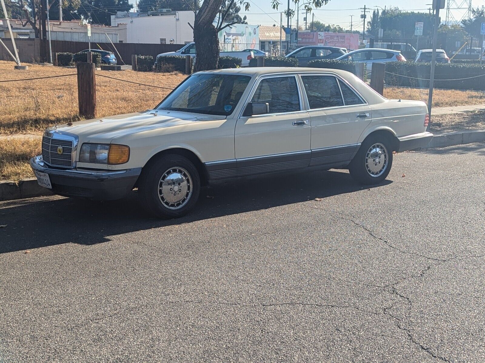 MERCEDES-BENZ